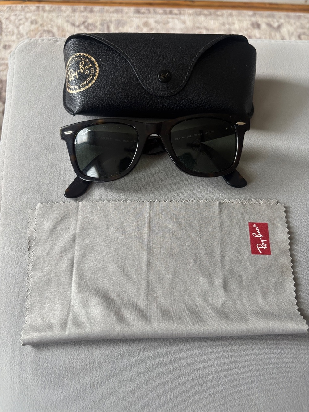 Ray-Ban Wayfarer Tortoiseshell Sunglasses - Picture 4 of 5